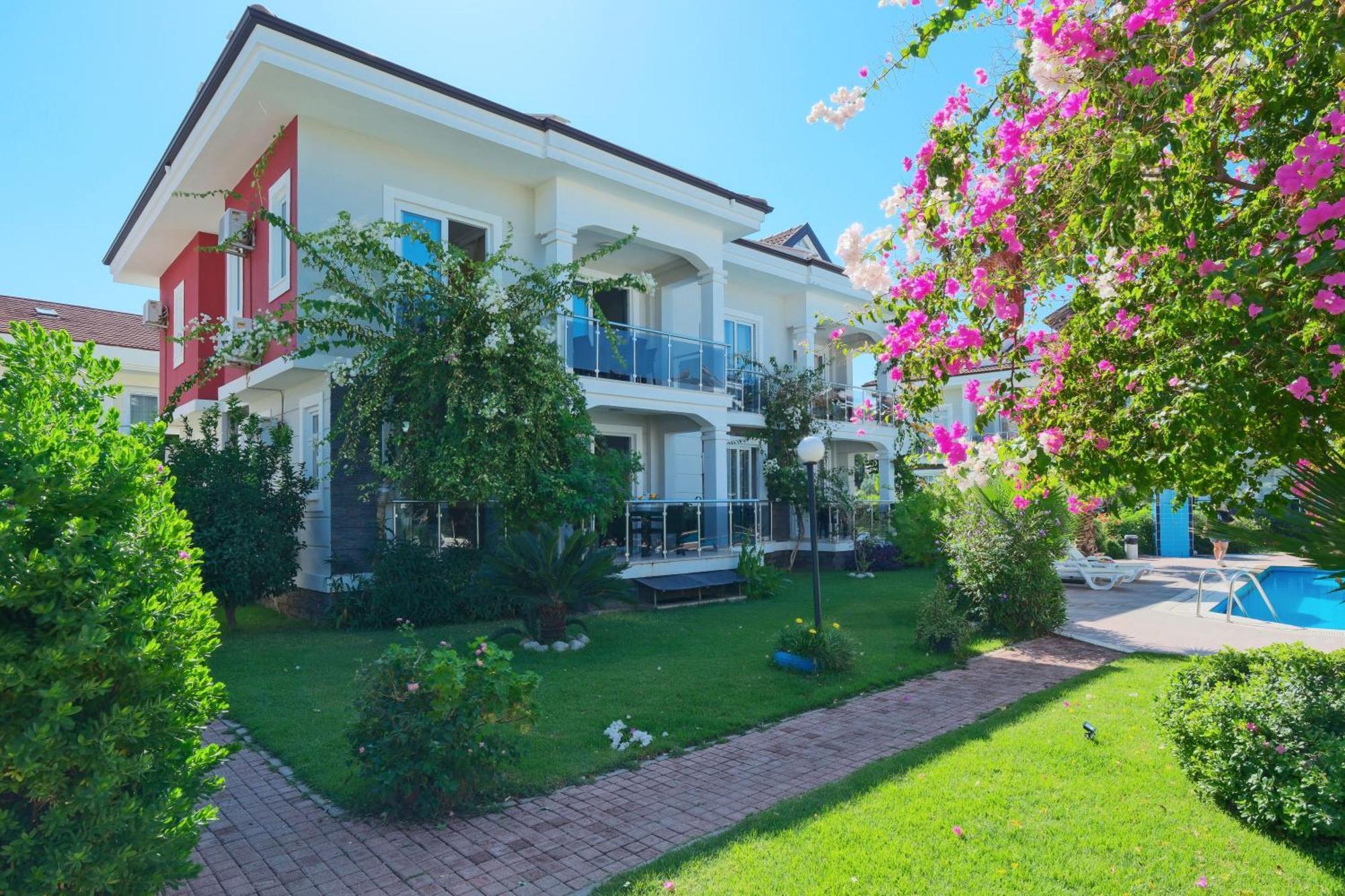 Legend Apartments II Фетие Екстериор снимка